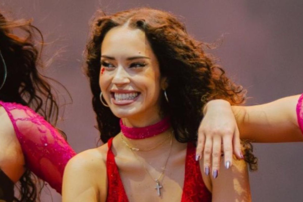 KATSEYE Brilla en Lollapalooza Argentina 2026 con Mensaje de Raíces Latinas
