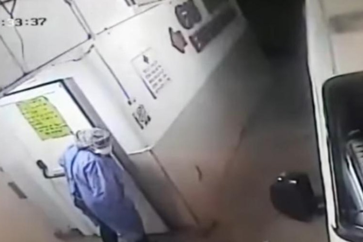 Balearon a un médico mientras regresaba de un traslado