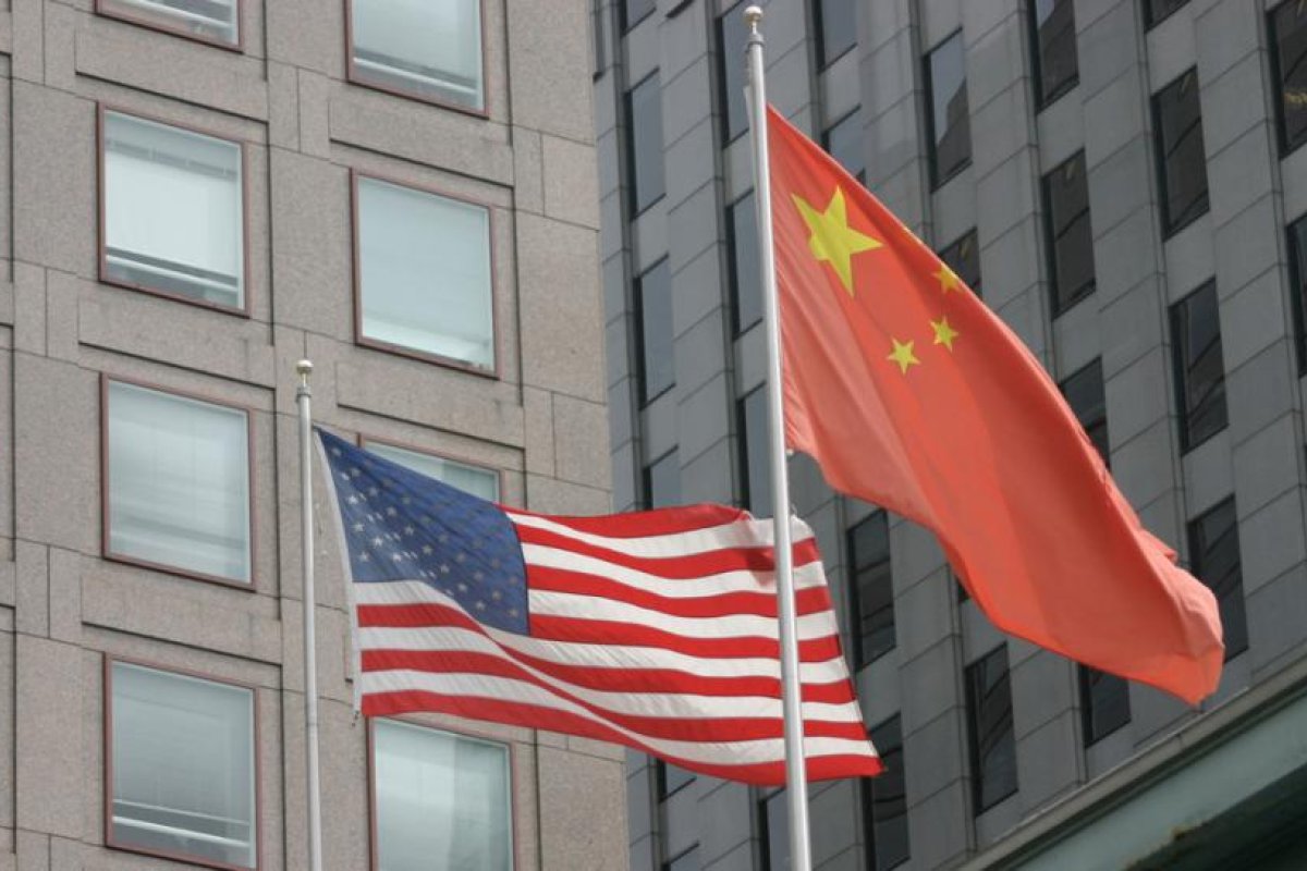 Biden describe a Xi Jinping las consecuencias en caso de que China brinde "apoyo material a Rusia" en el conflicto en Ucrania