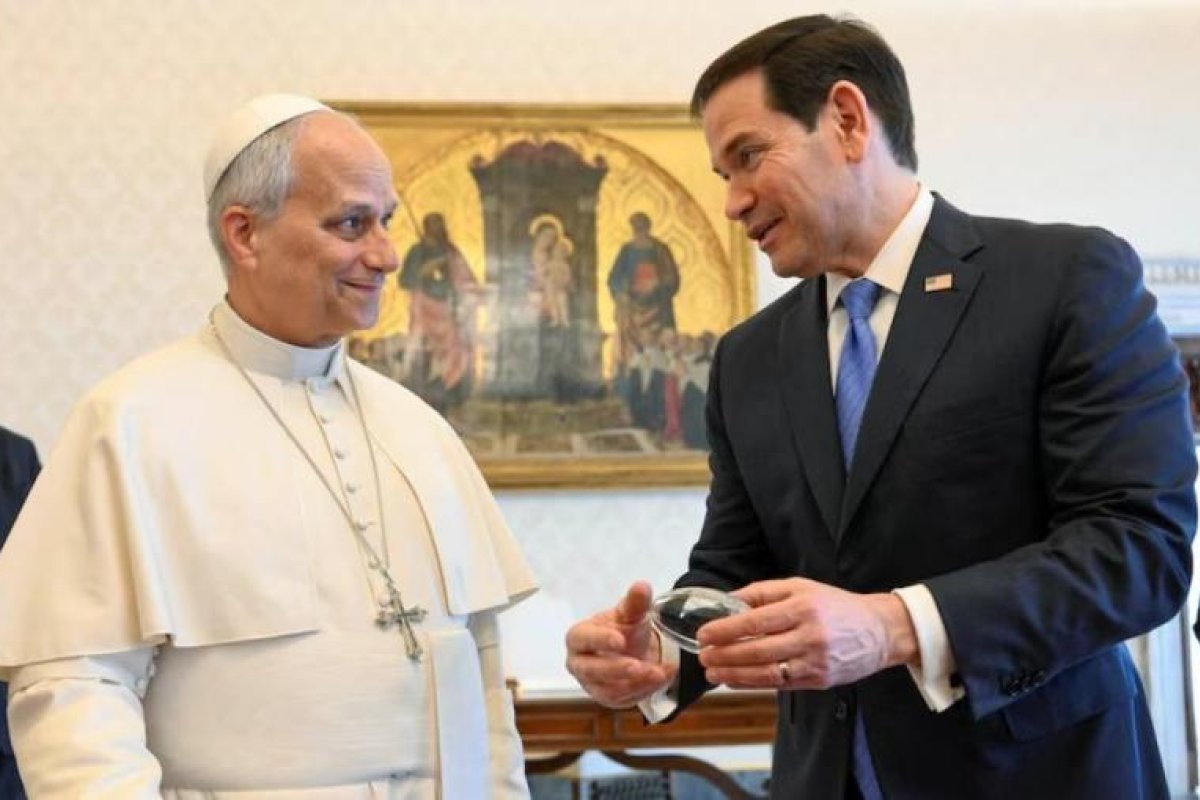 León XIV y Rubio Abordan Relaciones Diplomáticas y Conflictos Globales