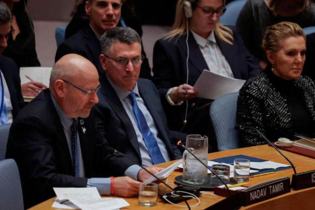 El canciller israelí replica críticas del Reino Unido en la ONU sobre soberanía