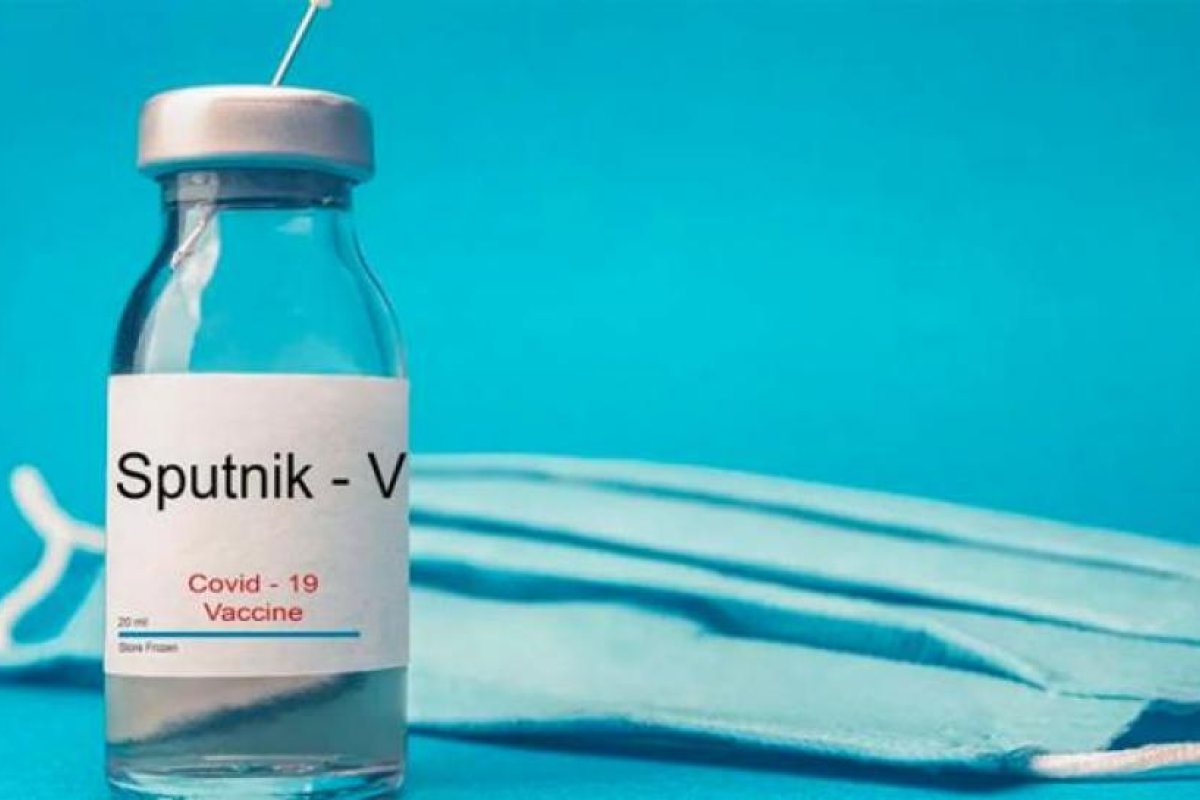 Por qué piden moderar la ingesta de alcohol con la vacuna Sputnik V