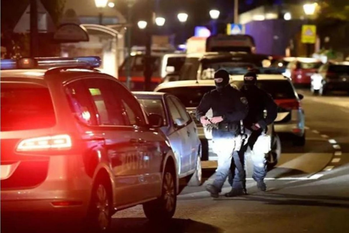 Ataque terrorista en Austria: dos muertos y varios heridos en un tiroteo en el centro de Viena