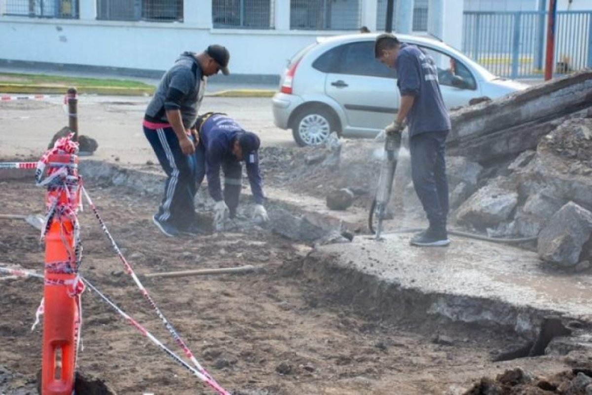 EL MUNICIPIO IMPULSA UN PLAN DE BACHEO INTEGRAL EN DIFERENTES CALLES DE LA CIUDAD