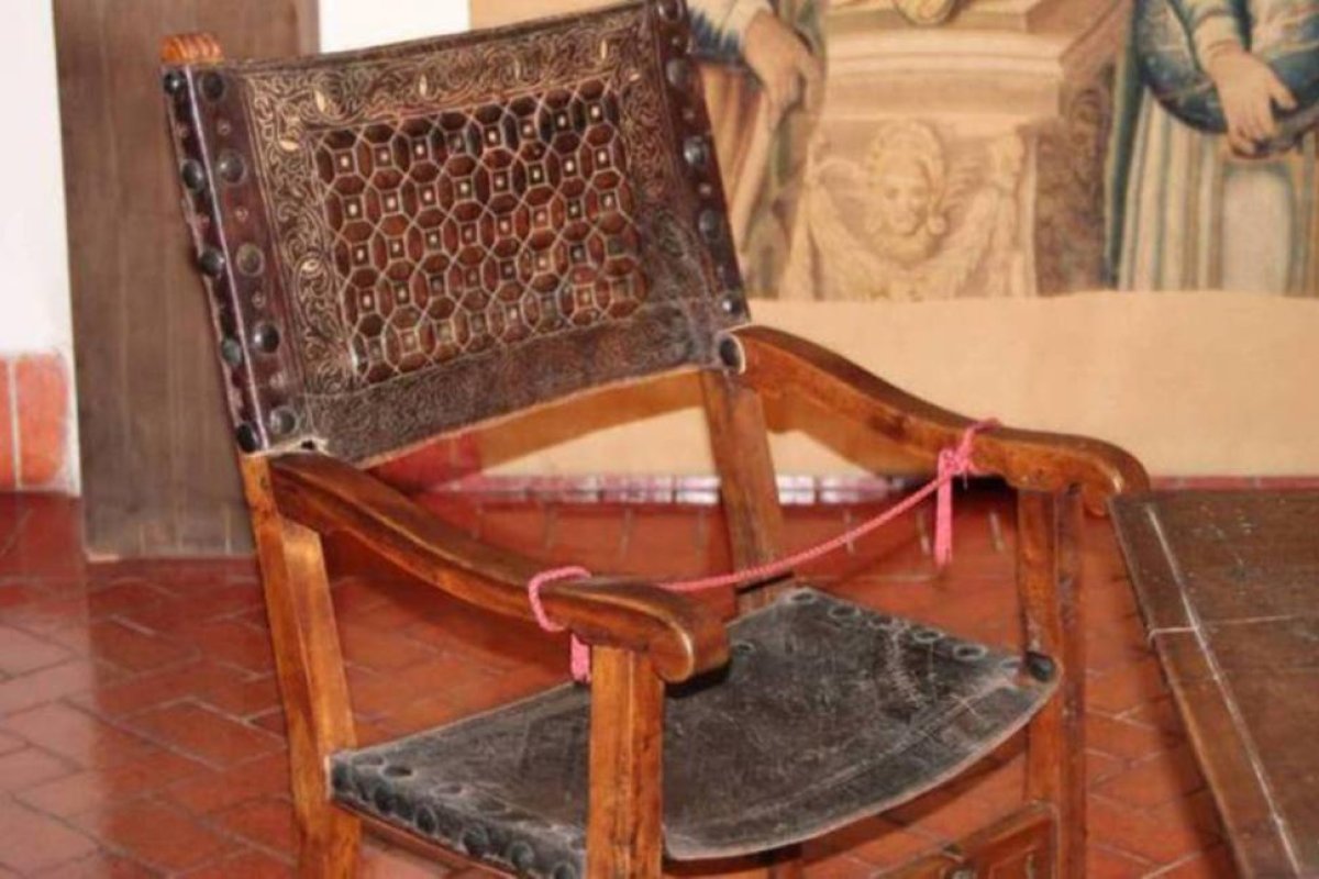 "El sillón del Diablo": el mueble en el que nadie se sienta por miedo a morir