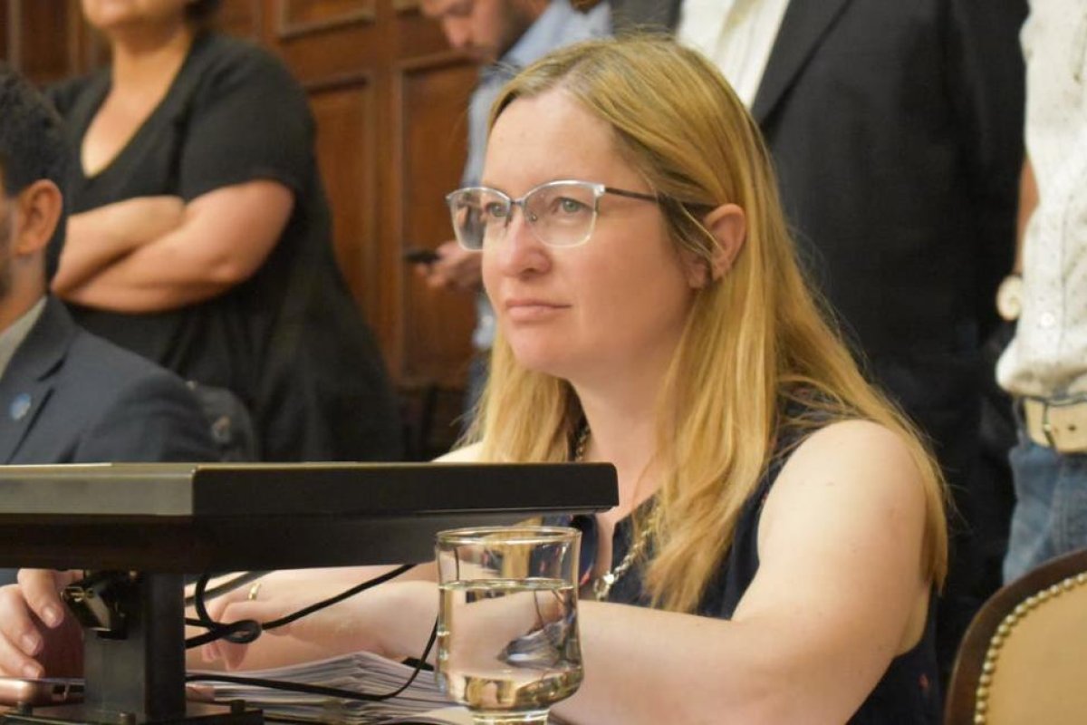 Mendoza: quieren expulsar a una diputada que comparó los 30 mil muertos por coronavirus con los desaparecidos