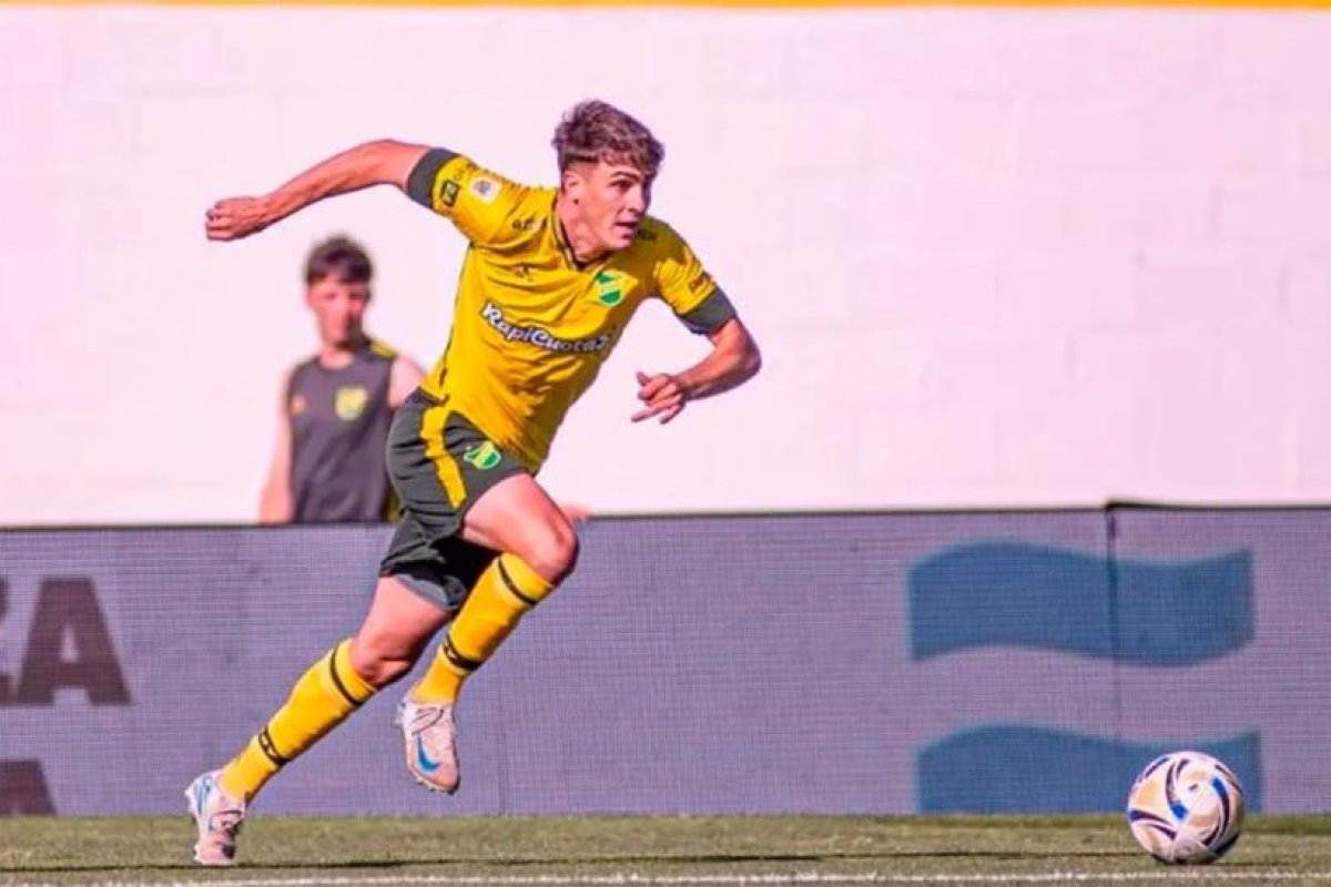 Racing se acerca a Ezequiel Cannavo como nuevo refuerzo defensivo
