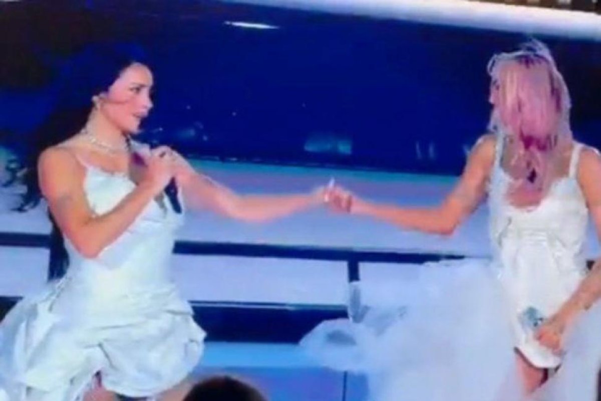 Emotivo encuentro entre Lali Espósito y Tini Stoessel en el Monumental