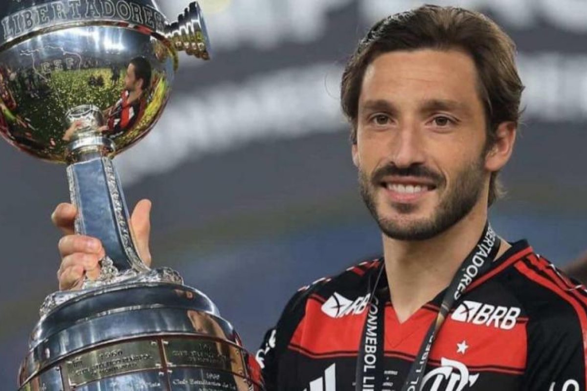 Interés de River por Matías Viña: Refuerzo en la defensa