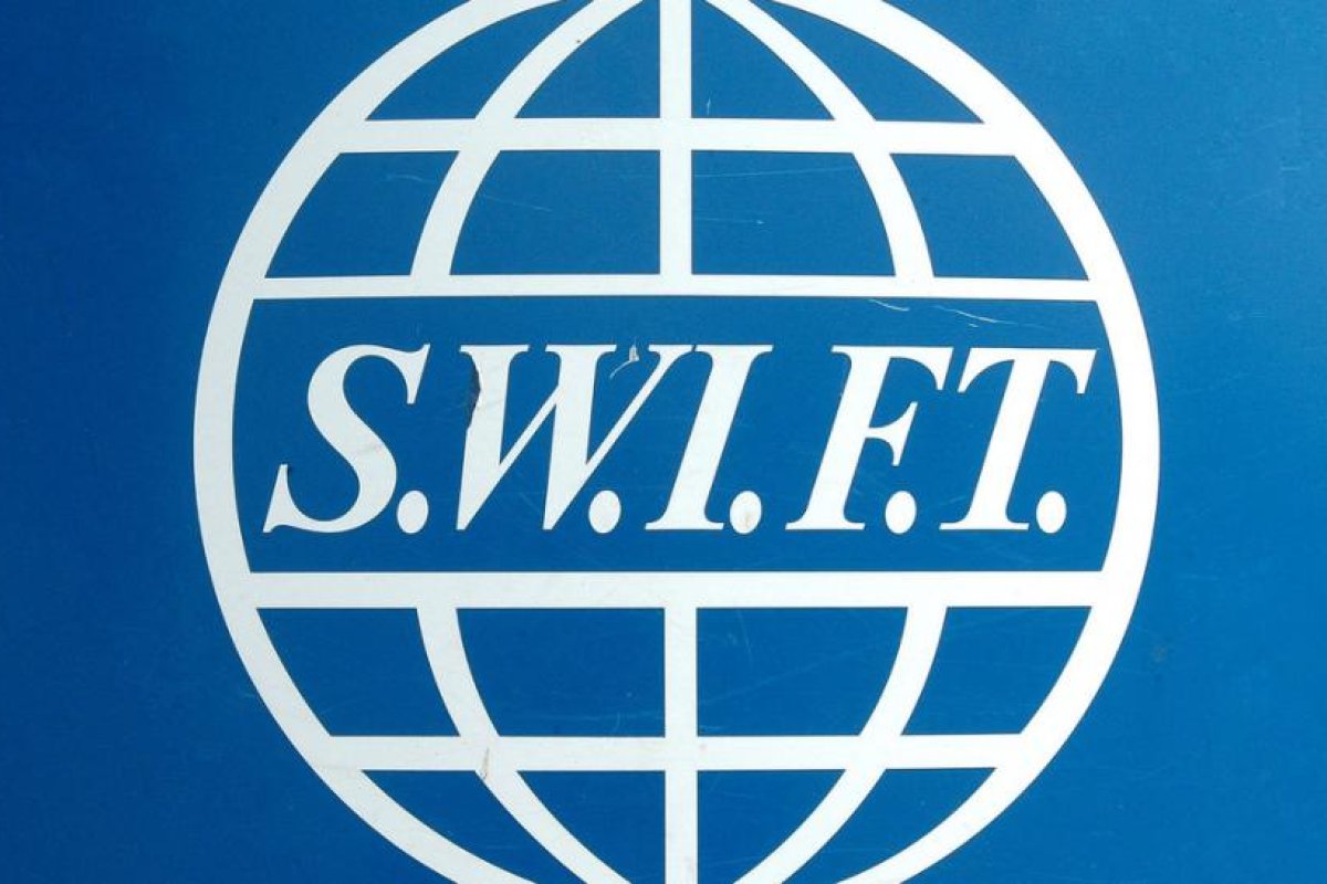 La UE desconecta a siete bancos rusos del sistema SWIFT