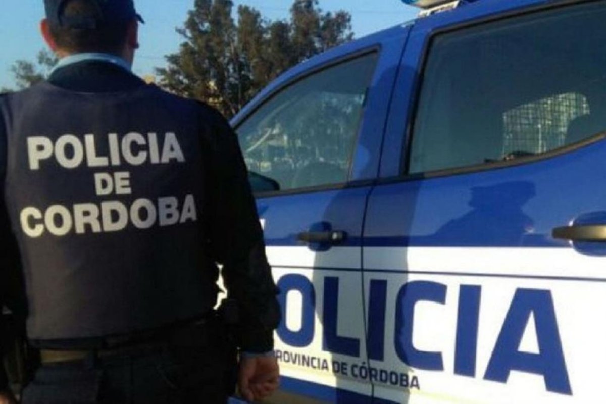 Córdoba. Desarticulan un partido de fútbol con mil concurrentes y una fiesta clandestina