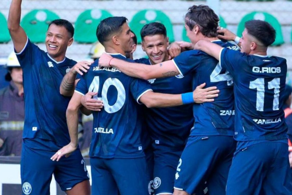 Independiente Rivadavia busca consolidar su posición ante Sarmiento de Junín