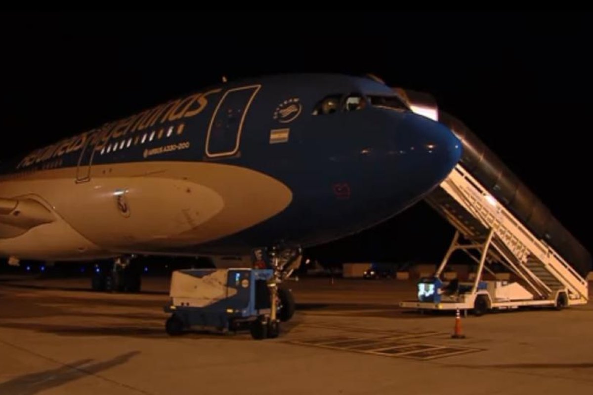Aterriza en Argentina un nuevo vuelo con 818.150 dosis de la vacuna Sputnik V proveniente de Rusia