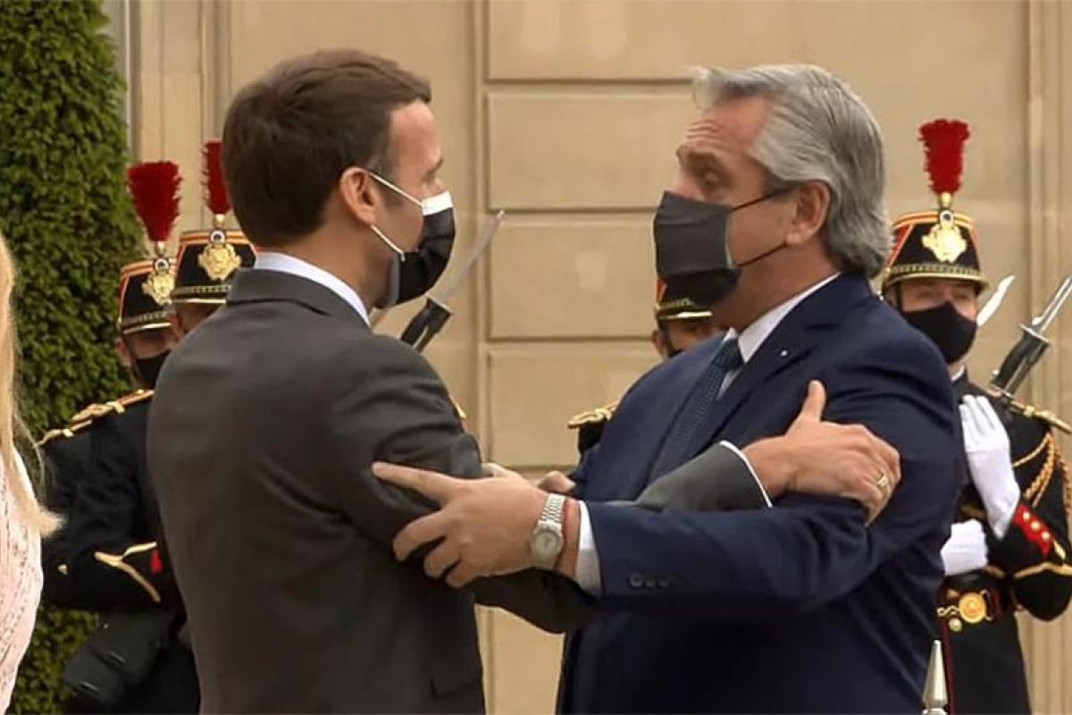 Macron a Fernández: "Francia está de su lado" en la renegociación de la deuda