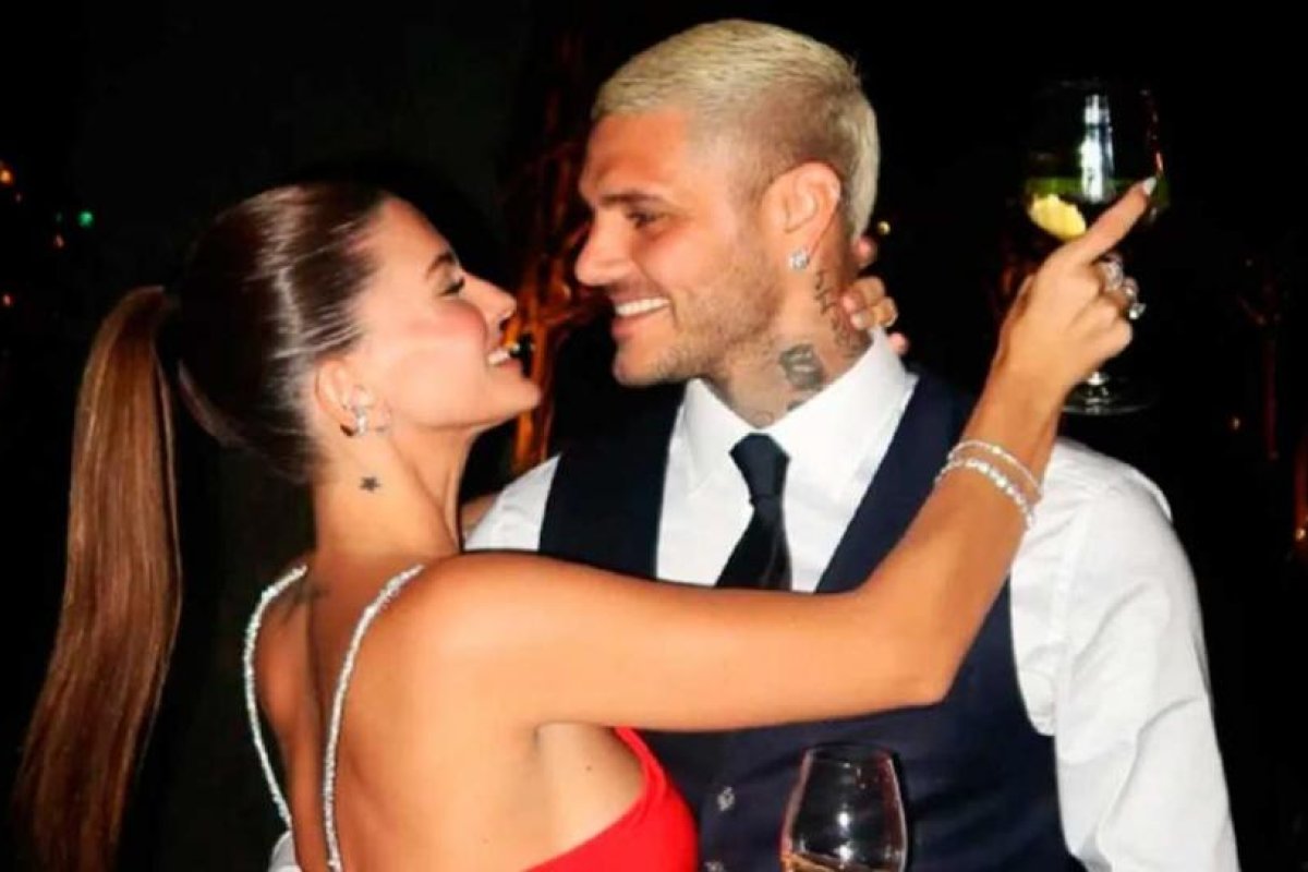 La celebración de Año Nuevo de China Suárez y Mauro Icardi en Turquía