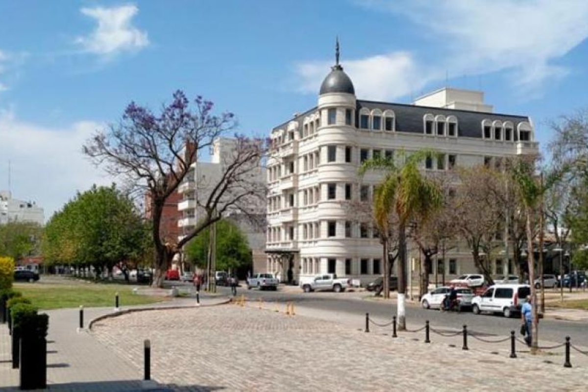 Anuncian 33ºC de máxima para un miércoles ventoso