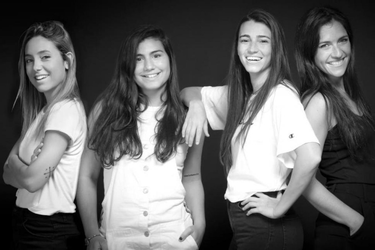 Pibas con pelotas, un ciclo de fútbol femenino que creció y se pasó a la AM
