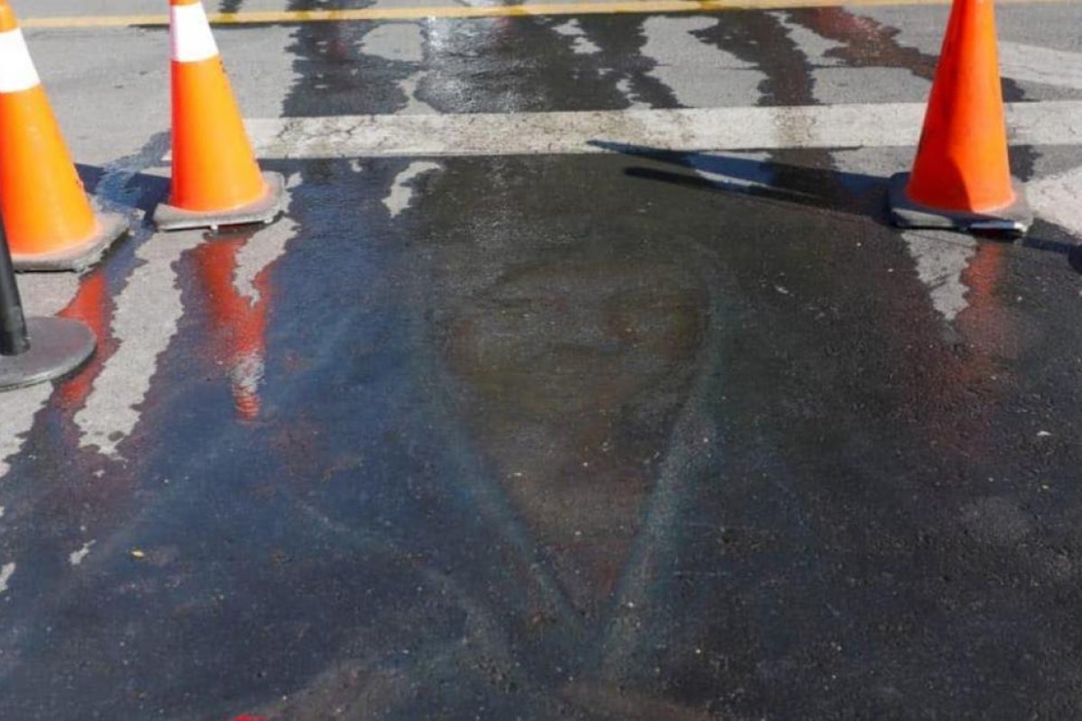 Sorpresa en México: reapareció una virgen pintada con tiza en la calle hace 13 años