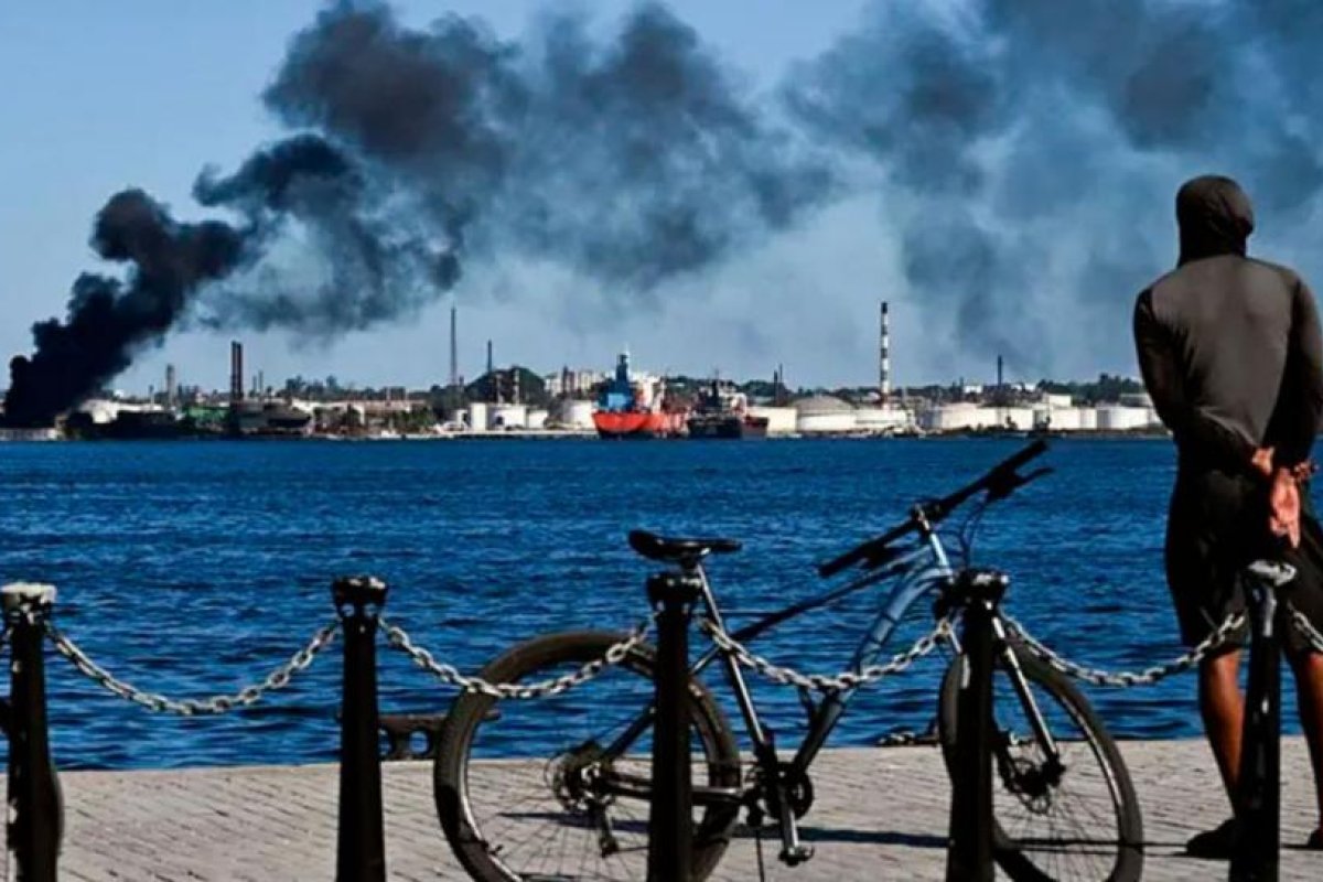 Incendio en refinería de petróleo en Cuba agudiza crisis energética nacional