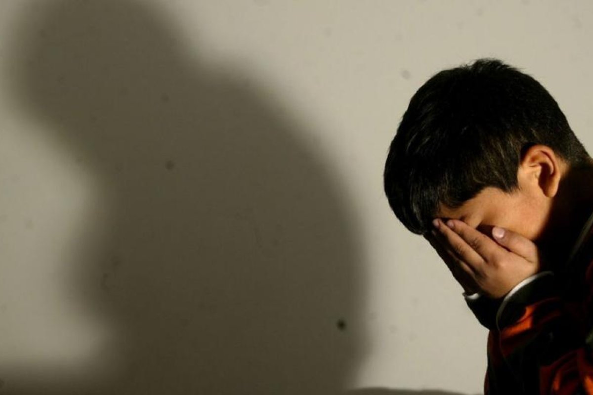 Barrio Toro  Yacu: Le mostró un video porno a un niño, se masturbó y luego lo abusó