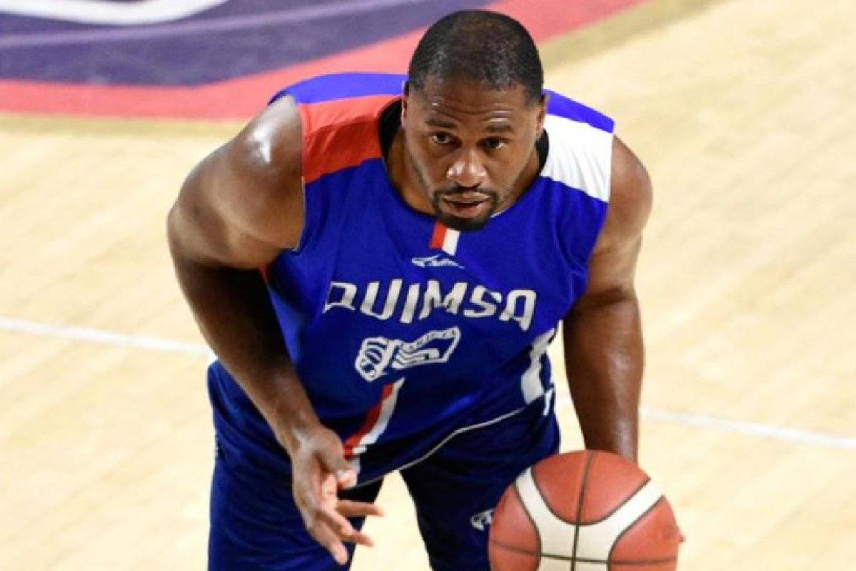 Quimsa enfrenta a Ferro Carril Oeste con el debut de Tyren Johnson