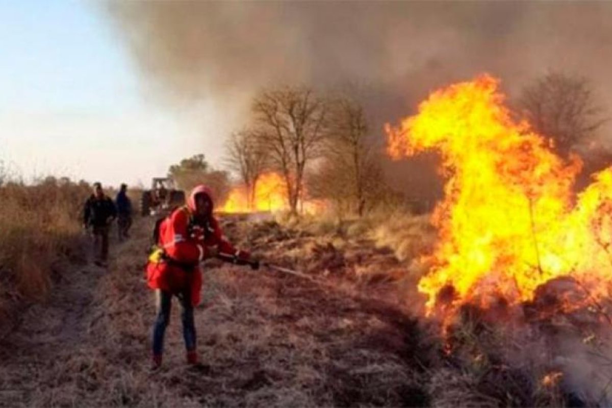 Chaco: solicitan al gobierno nacional un avión hidrante para combatir incendios