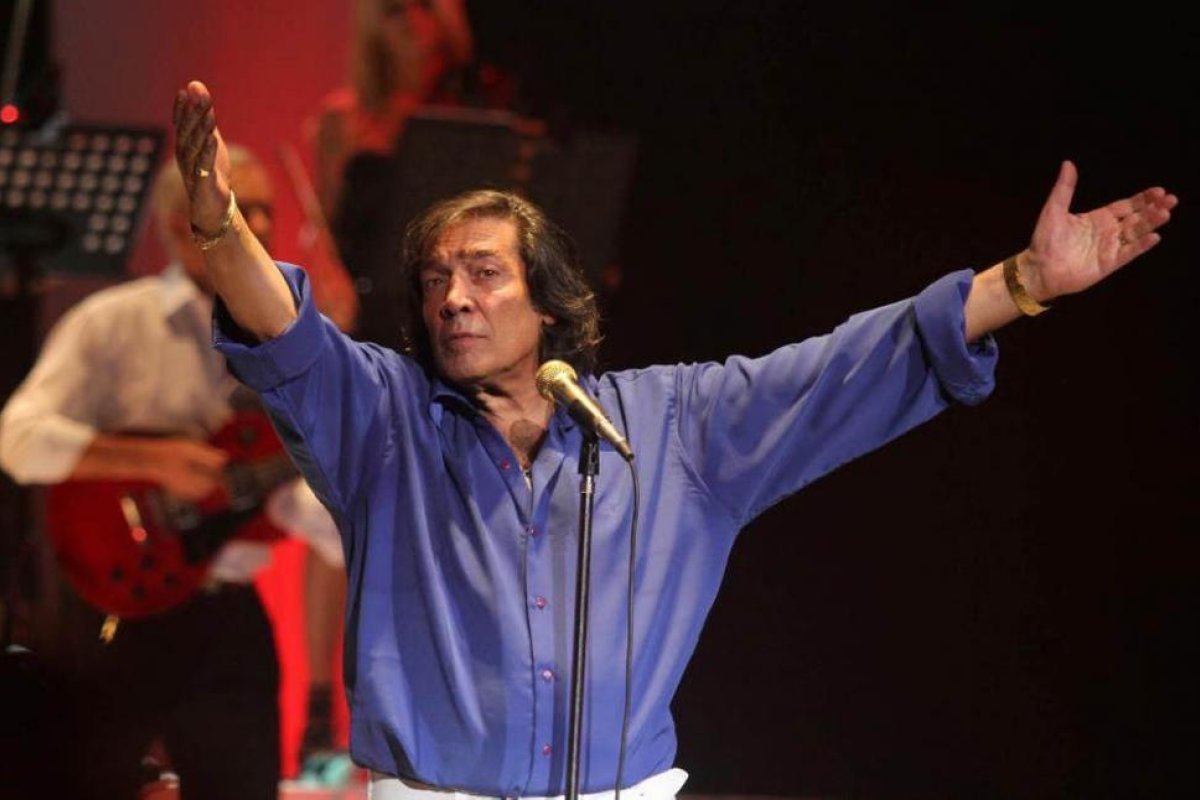 Un año sin Cacho Castaña: el recuerdo de los músicos amigos que cantaron con él