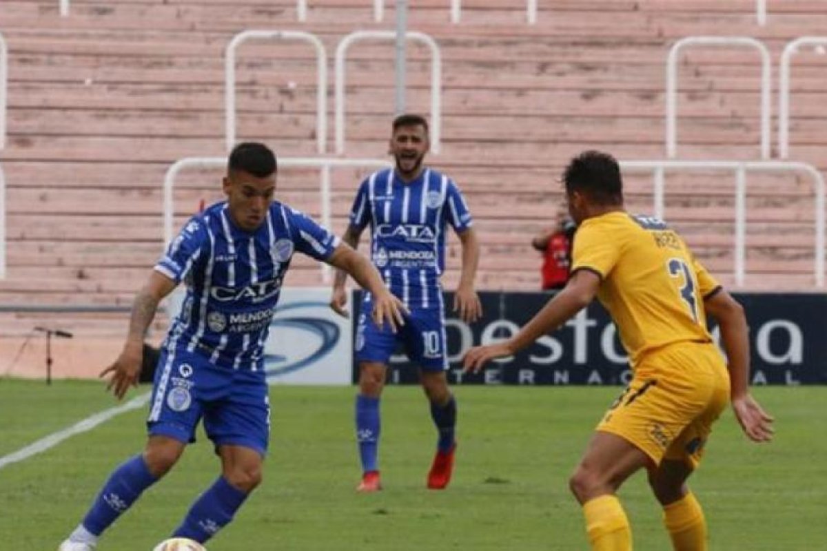 Duelo de necesitados entre Godoy Cruz y Rosario Central