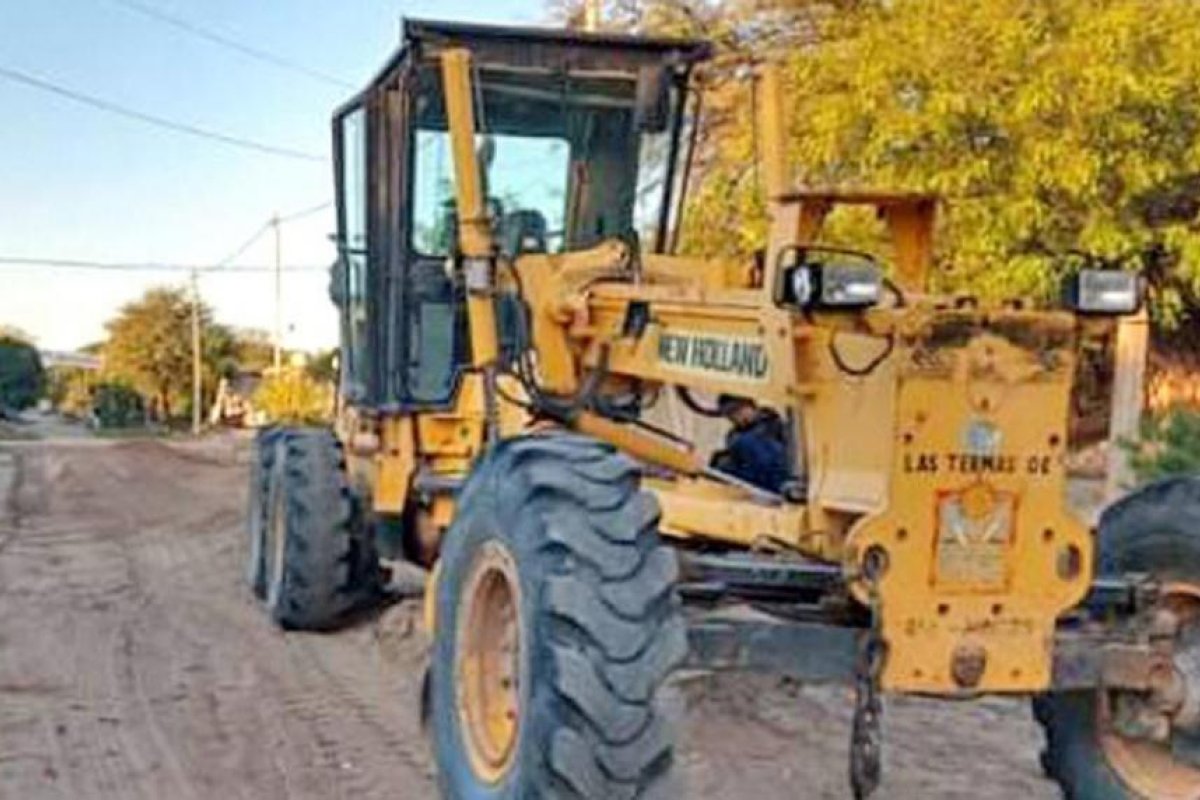 Villa Balnearia: Realizan mejoramiento de calles en el sector “B”