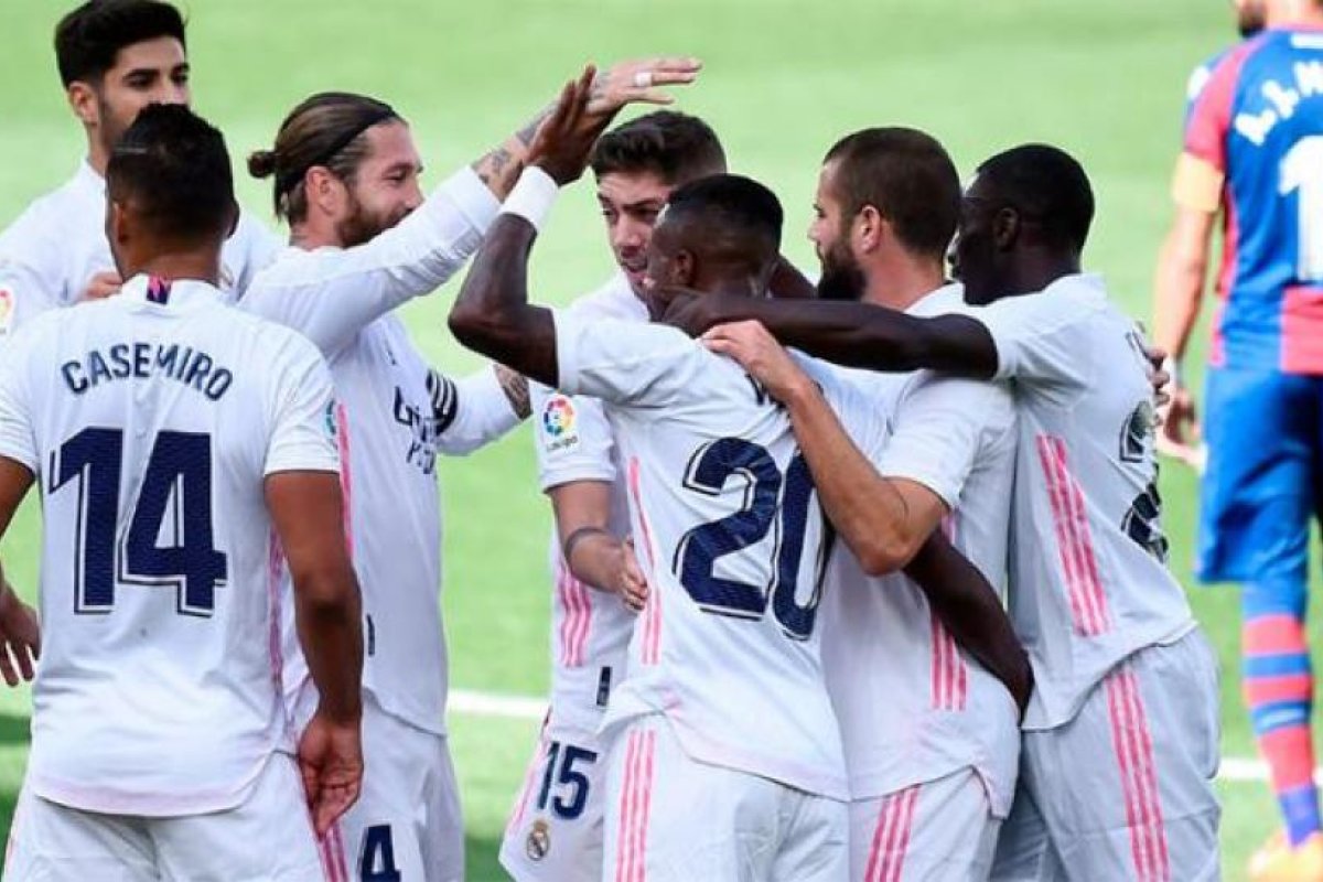 Real Madrid analiza recortes salariales en su plantel por la pandemia
