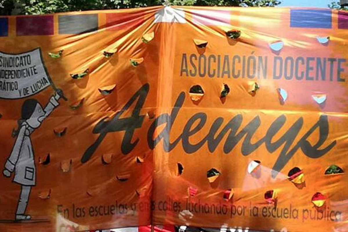 Docentes porteños de Ademys realizan un paro tras la muerte de un maestro por coronavirus