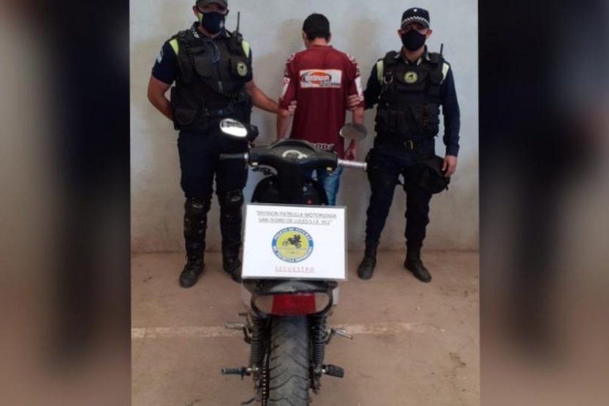 Lules: Detienen a un sujeto que circulaba en una moto robada