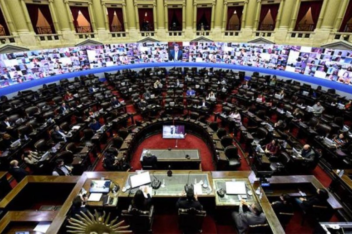 Diputados debatirá proyecto que prohíbe la venta de tierras incendiadas