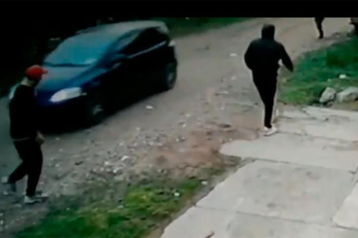 Delincuentes fusilaron a un colectivero cuando circulaba en su auto