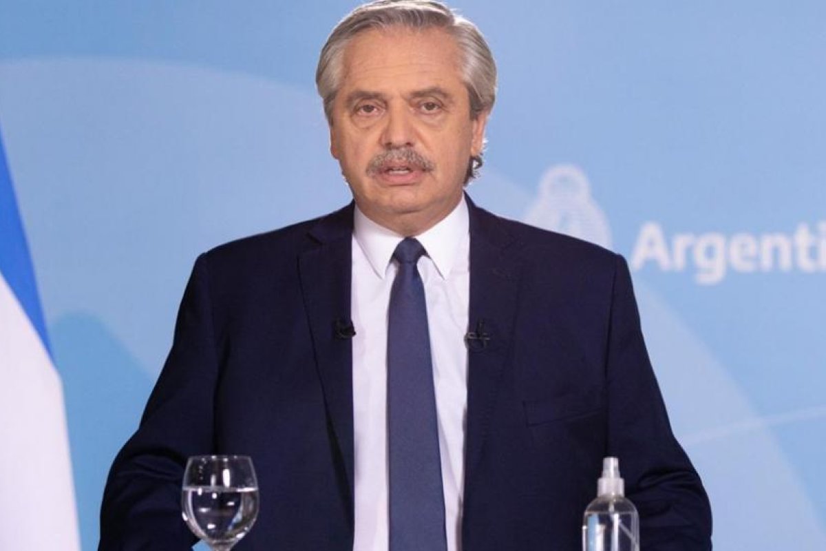 Fernández: "Con estos nueve días vamos a poder ordenar el sistema sanitario"