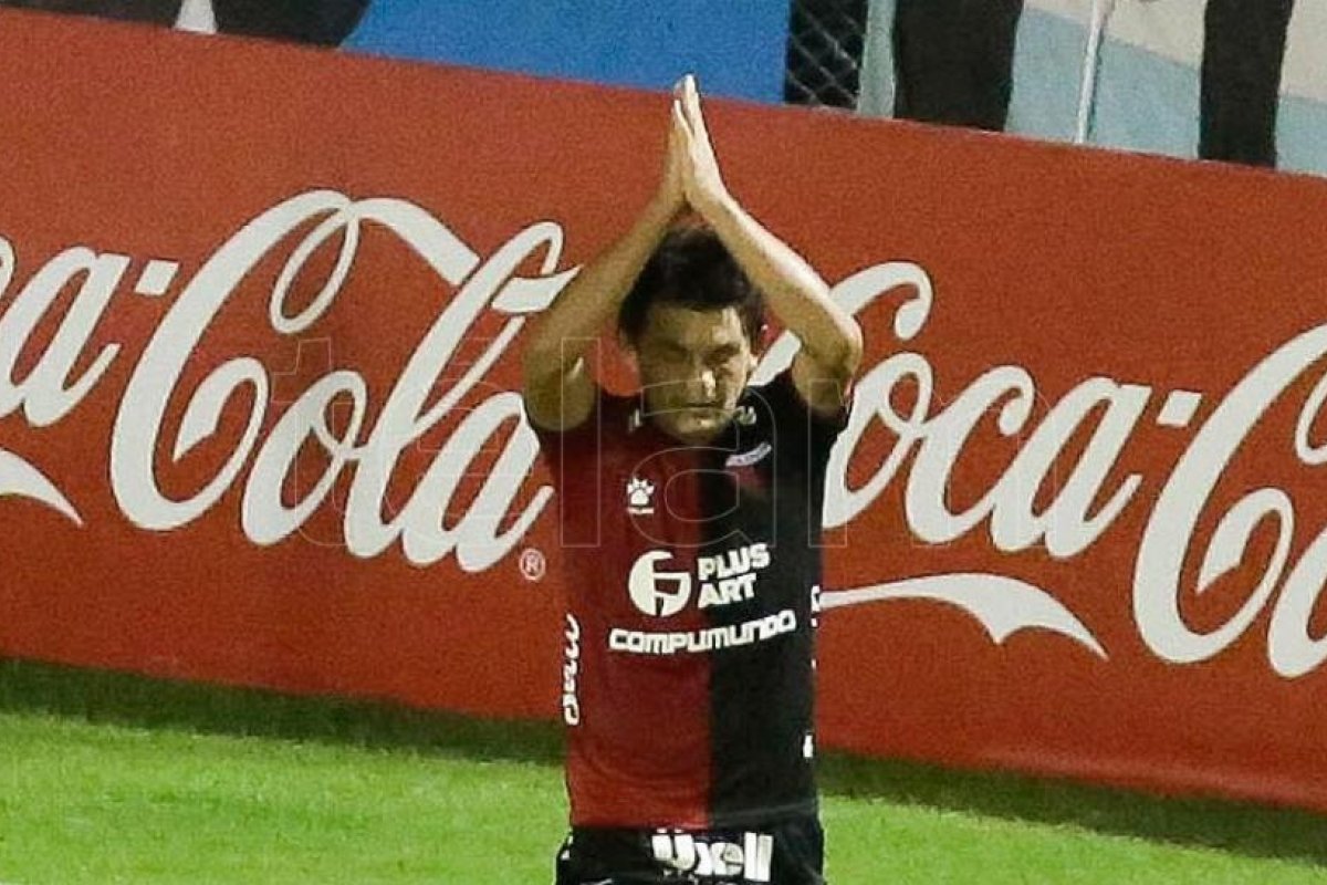 Colón desea afianzar su liderazgo en Santa Fe ante el diezmado Argentinos