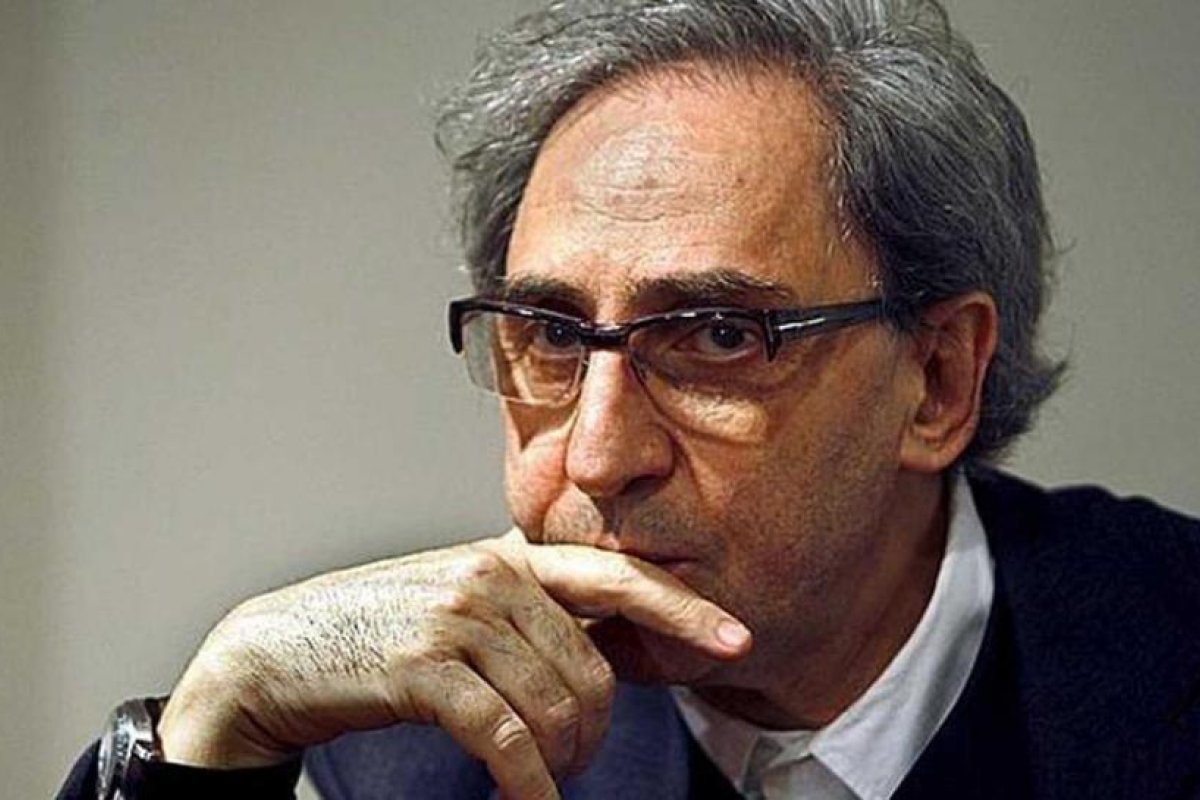 Murió a los 76 años el cantautor italiano Franco Battiato