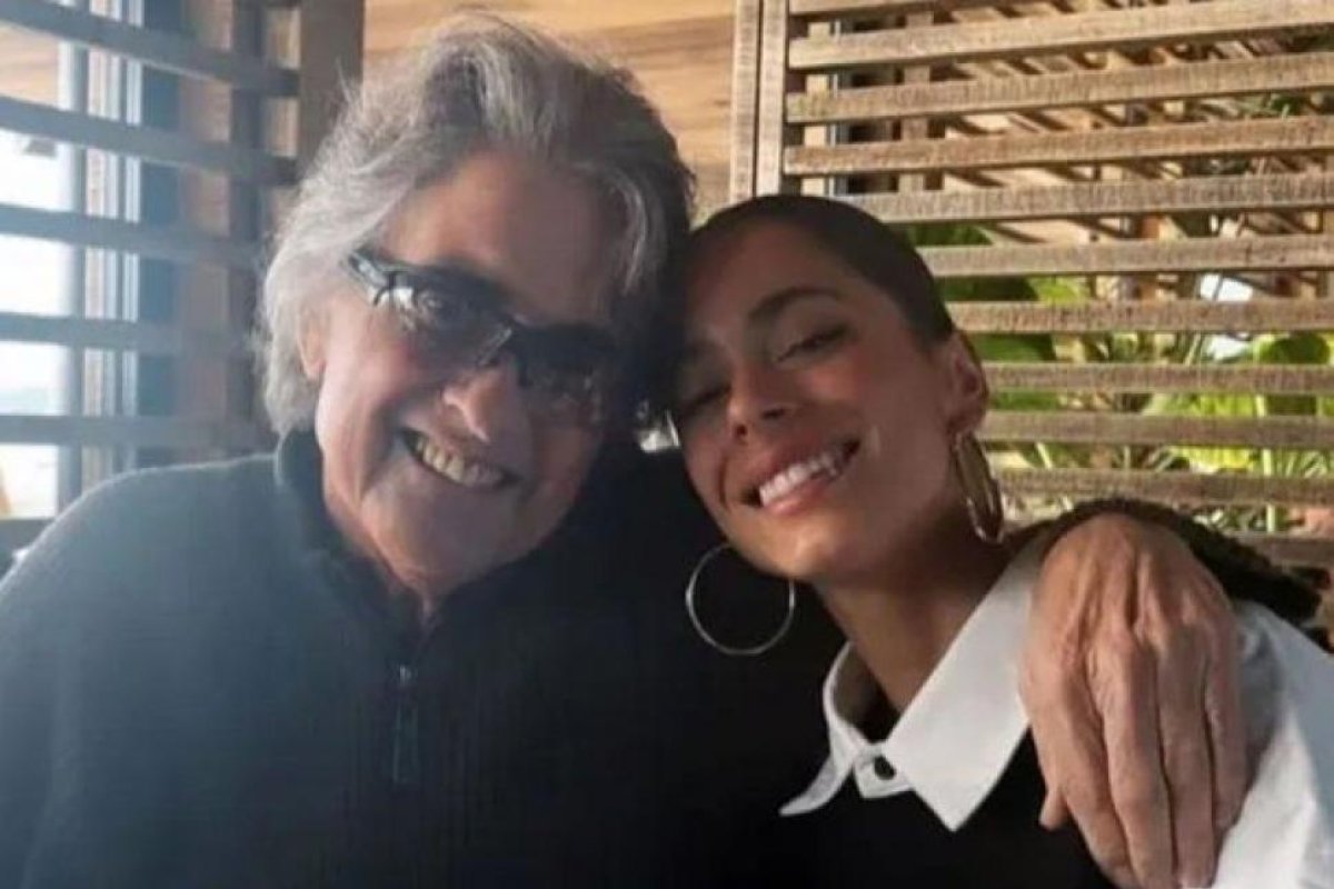 Alejandro Stoessel, padre de Tini, recibe alta médica tras internación