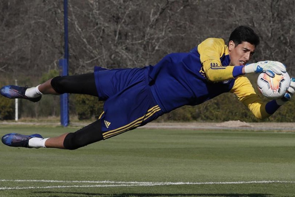 Boca, ante Sarmiento en "La Bombonera"