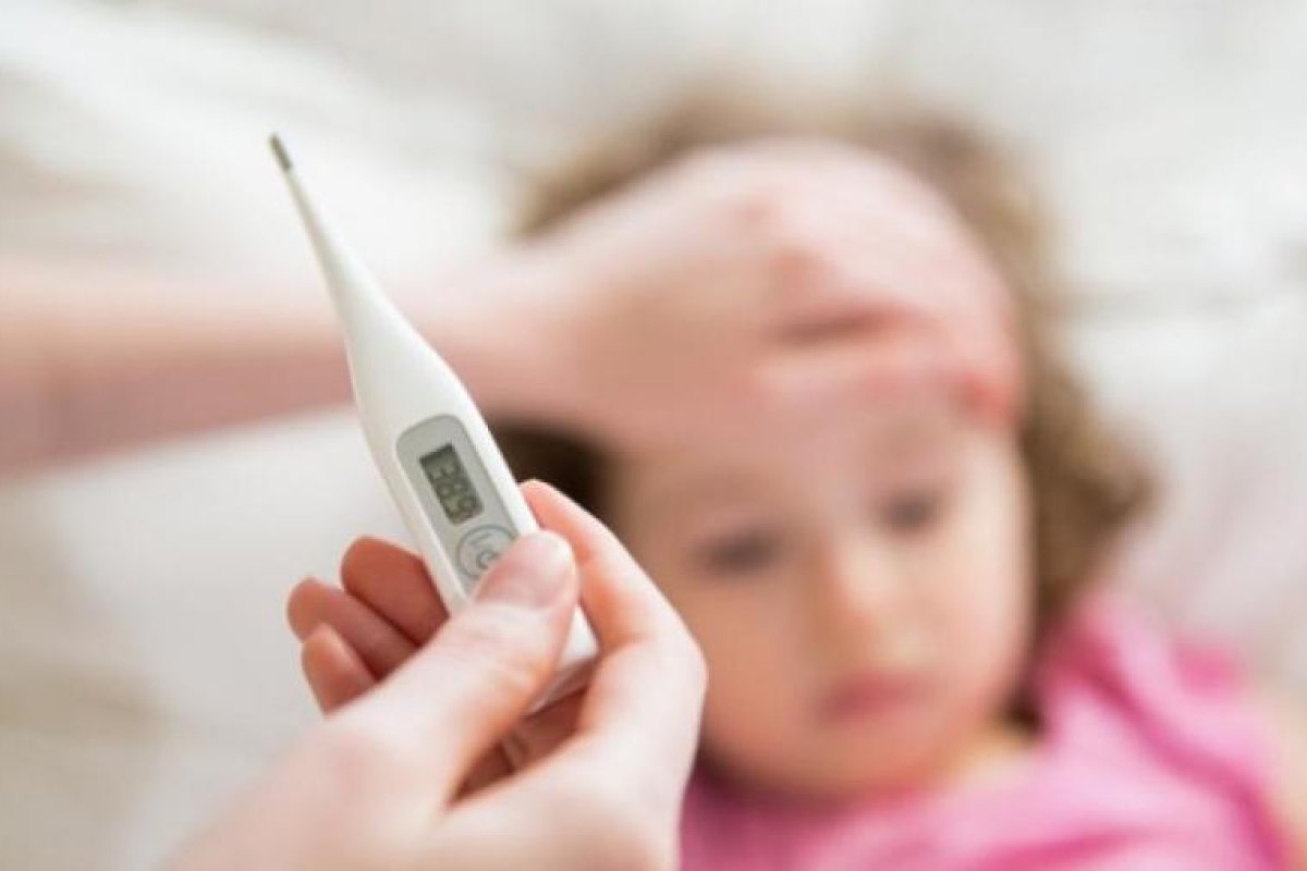 Consejos esenciales para proteger la salud infantil durante la ola de calor