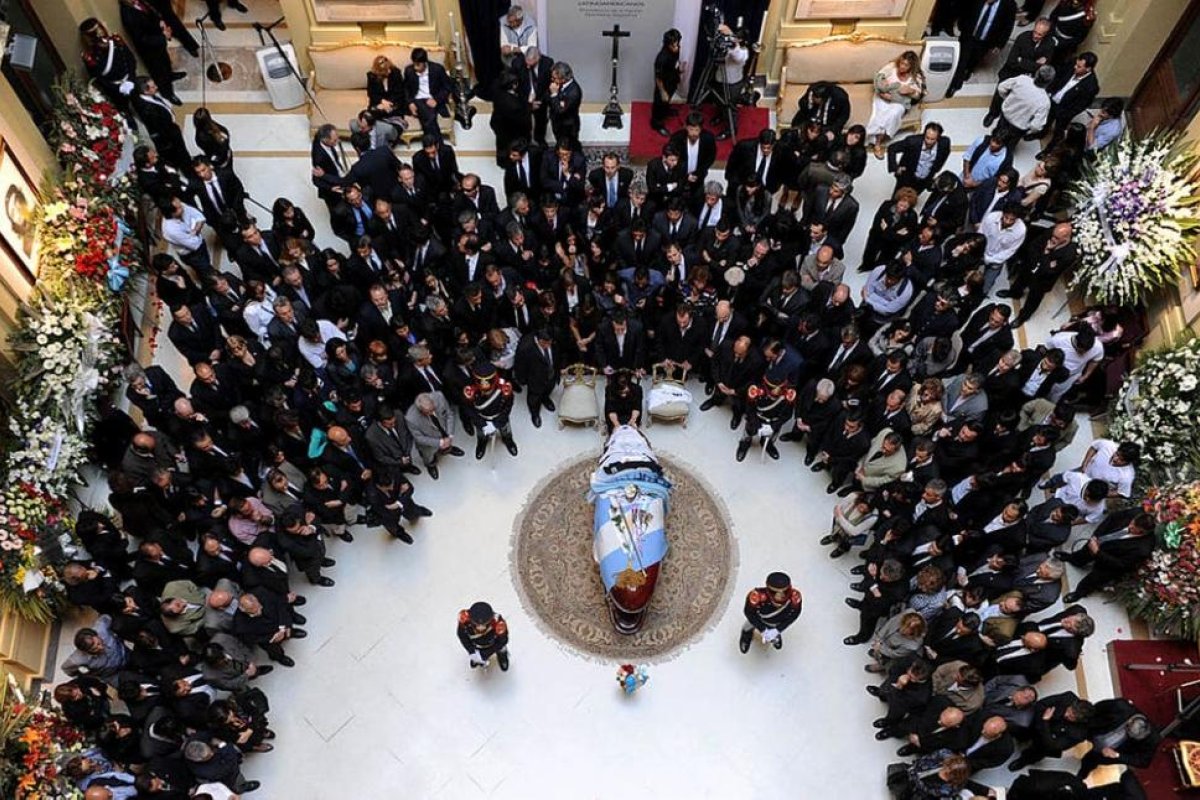El homenaje por la muerte de Néstor Kirchner, una apuesta a la resignificación kirchnerista