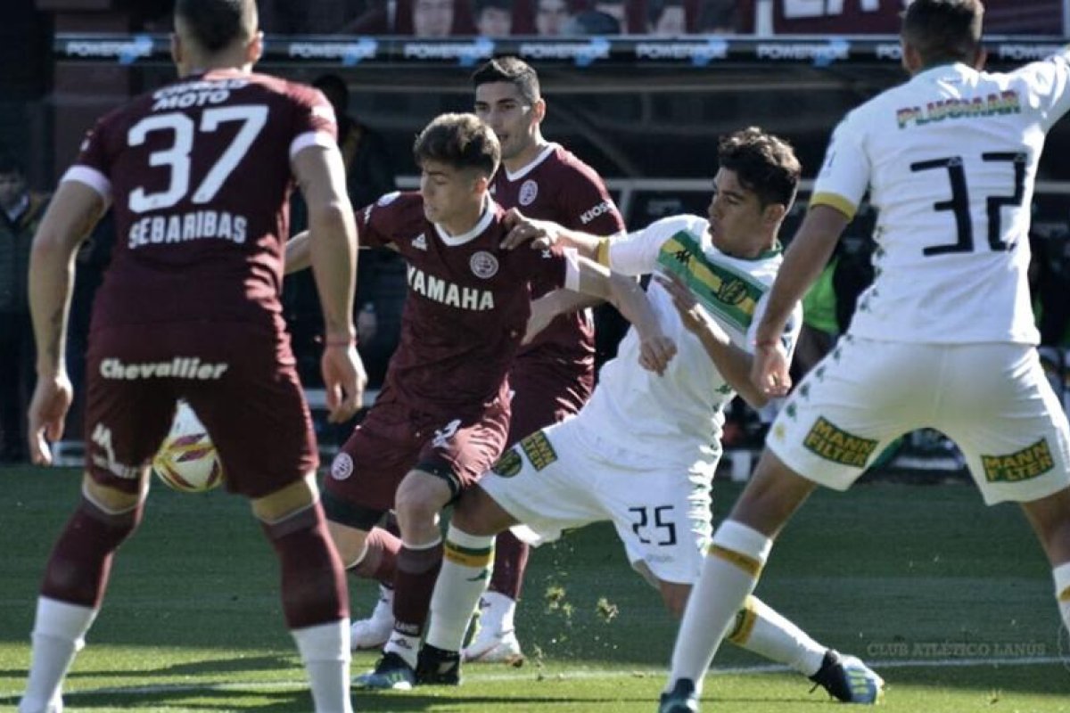 Aldosivi y Lanús se miden en Mar del Plata por la Zona Complementación