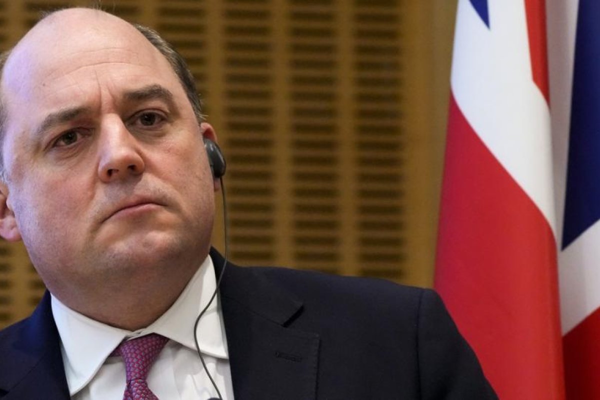 Reino Unido confirma que ha logrado llevar armas y ayuda a Ucrania