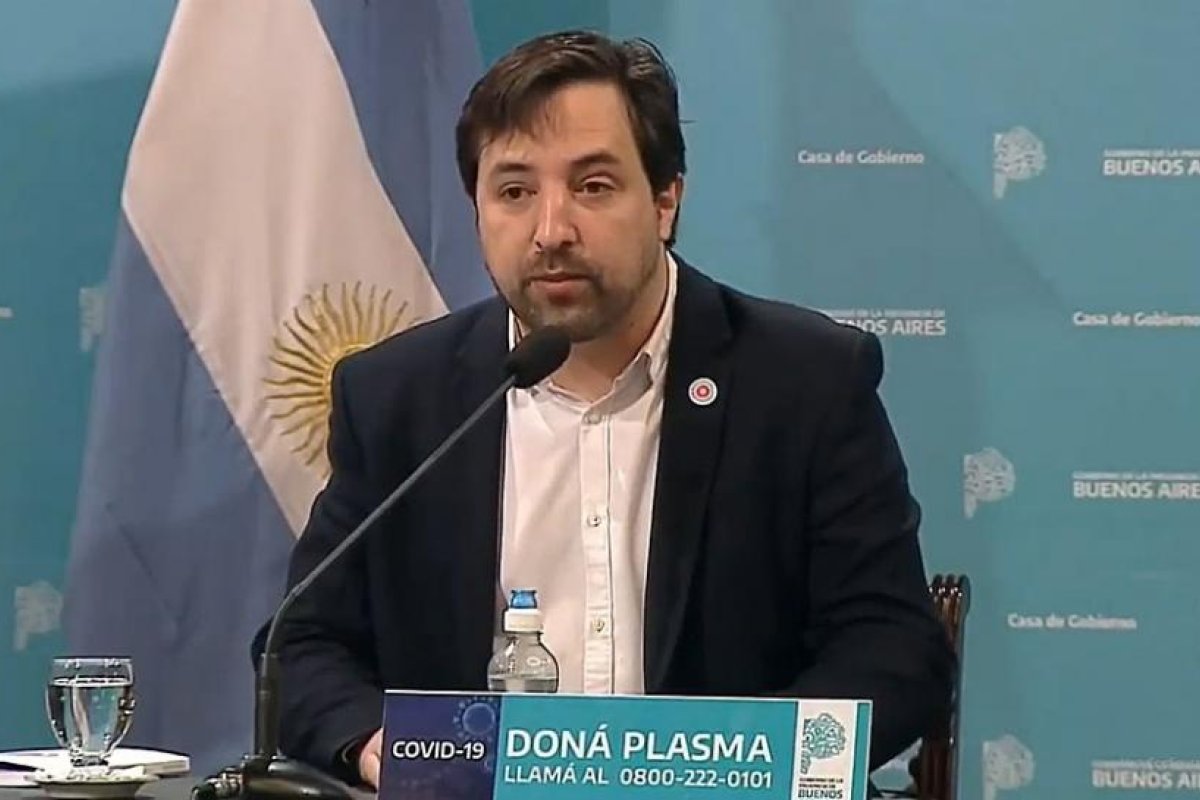 Kreplak planteó que "hay que tomar medidas rápidamente" ante el aumento acelerado de casos