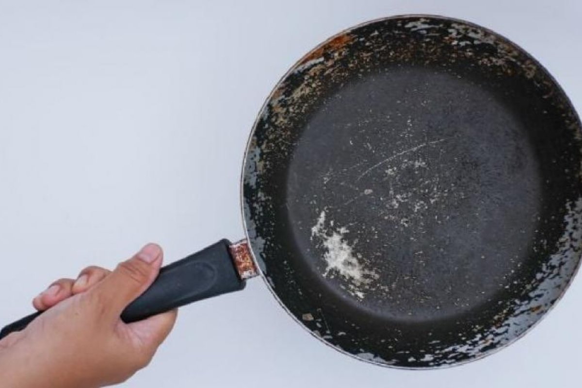 Utensilios de cocina que liberan partículas dañinas para la salud