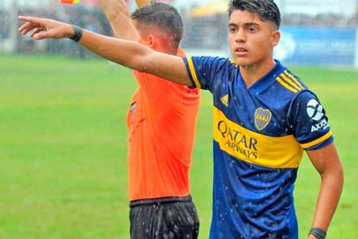 Con el debut de Exequiel Zeballos, Boca va por la recuperación ante Lanús