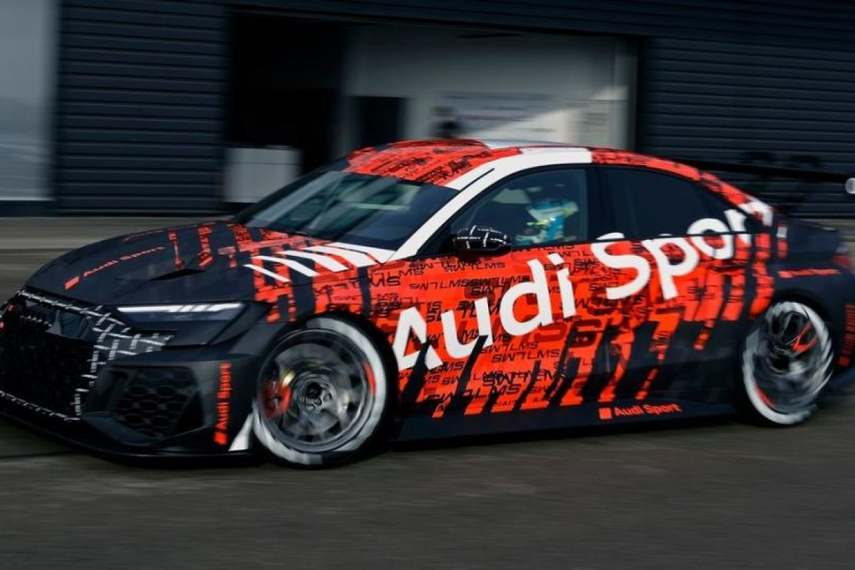 FOTO: Audi presenta su nuevo auto de carreras RS 3 LMS, que podría llegar al mercado a finales de año
