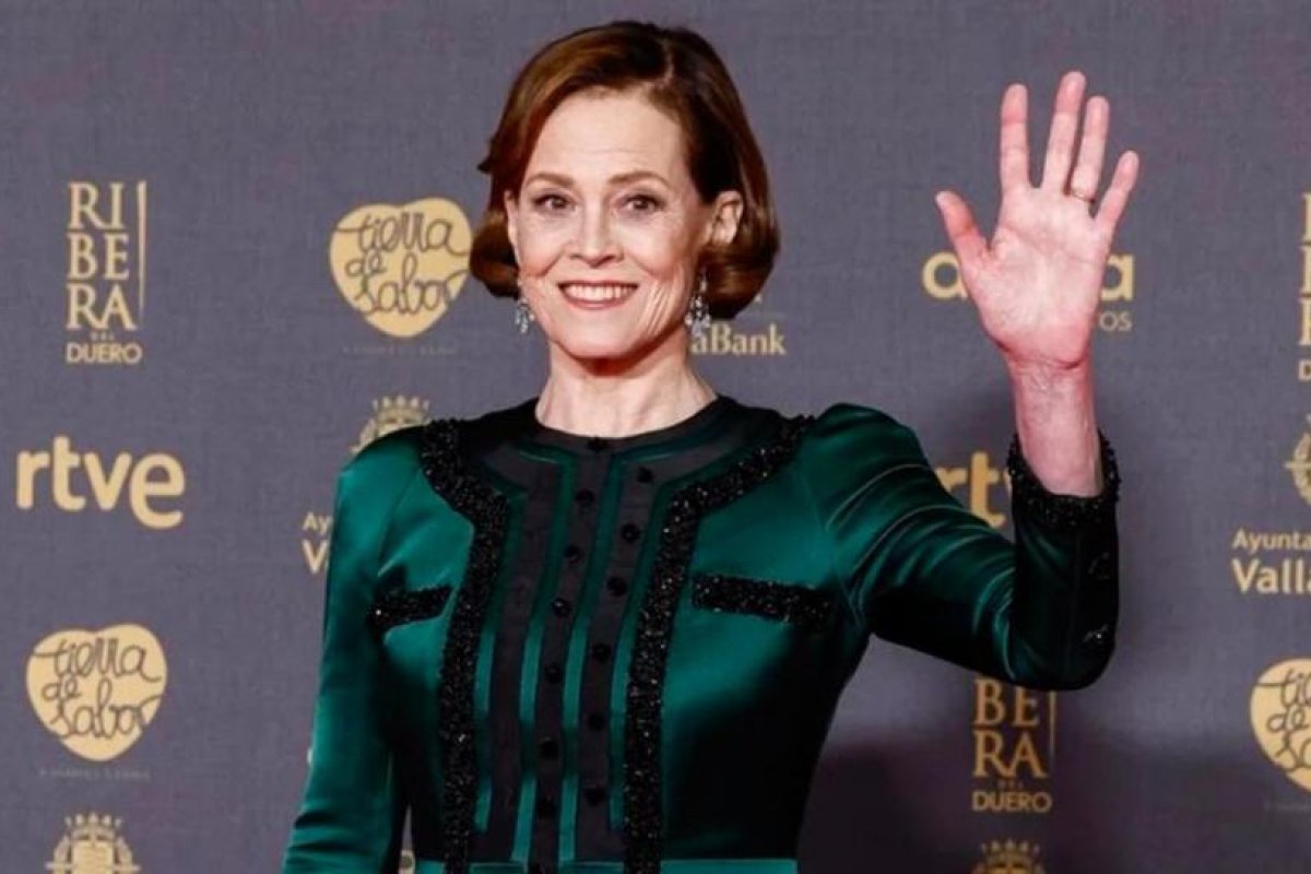 Sigourney Weaver en conversaciones para unirse a la serie de Tomb Raider