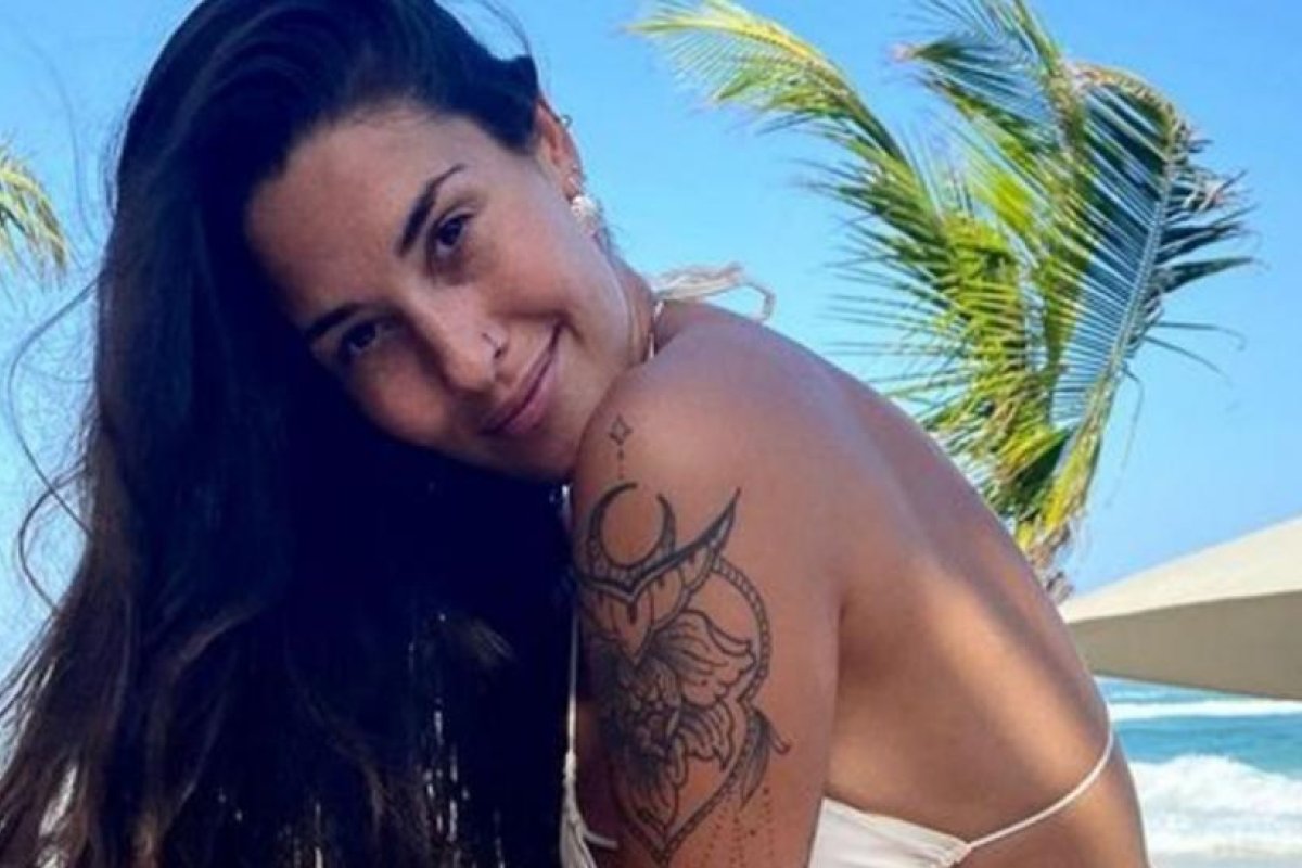 Ivana Nadal hizo un topless "salvaje" en la pileta