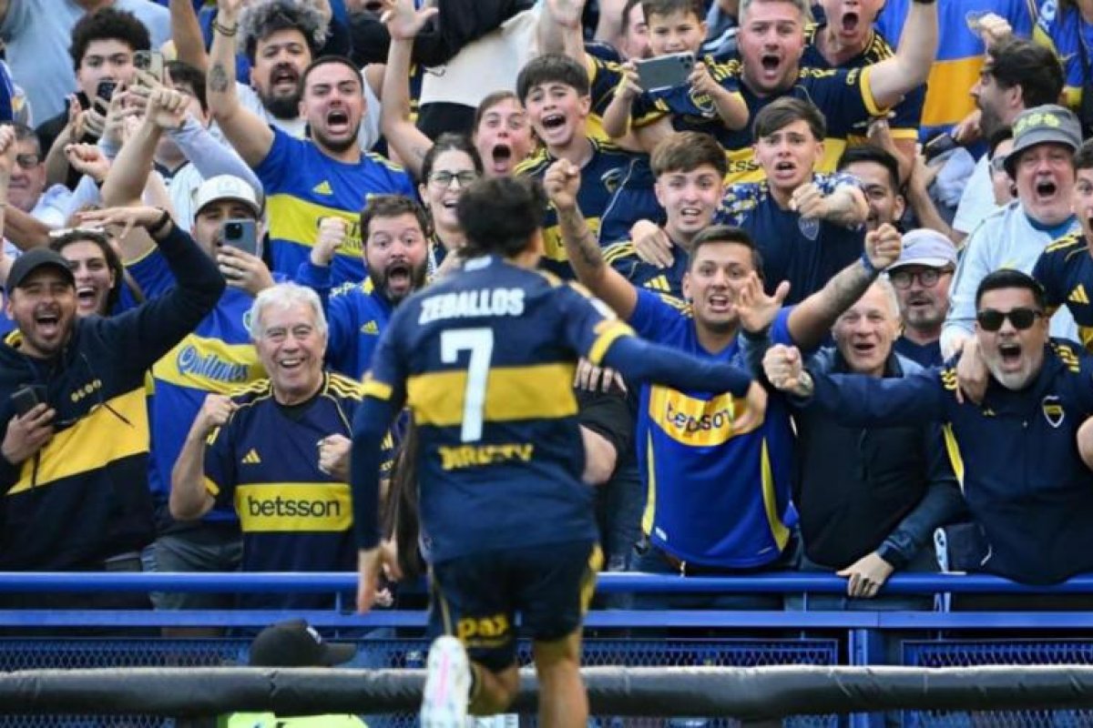 Zeballos se perfila como titular en Boca ante su posible transferencia al Napoli